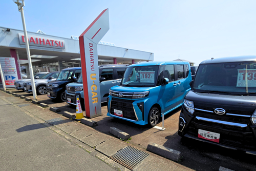 三条中古車展示場2